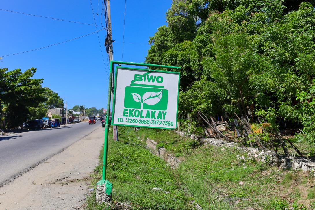 EkoLakay Sign Ti Lary