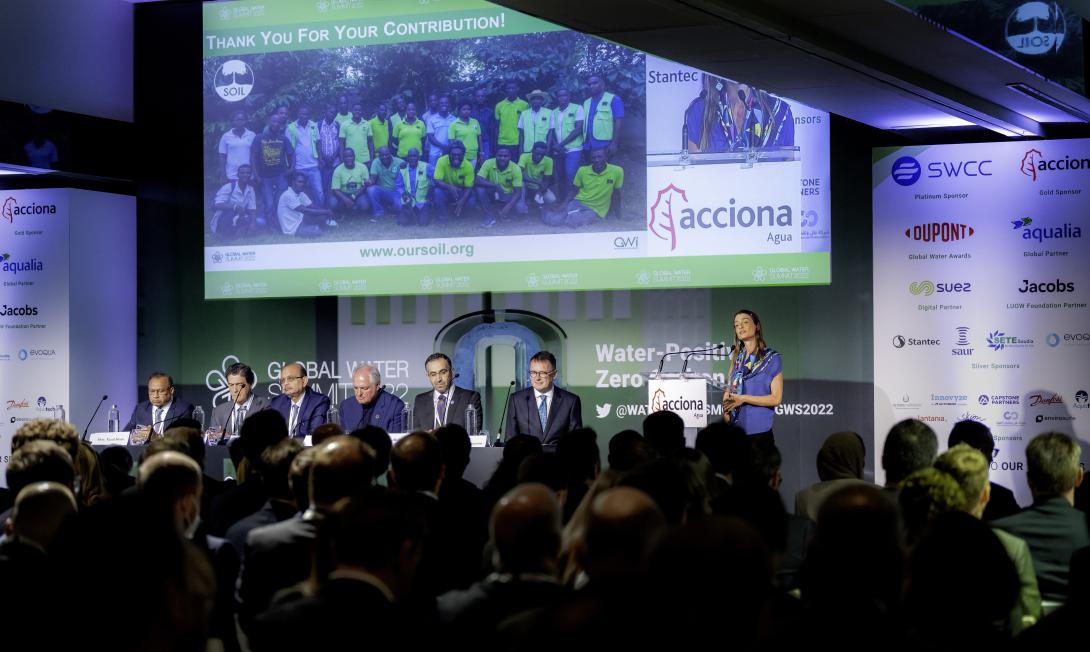 Sasha presenting at the Global Water Summit